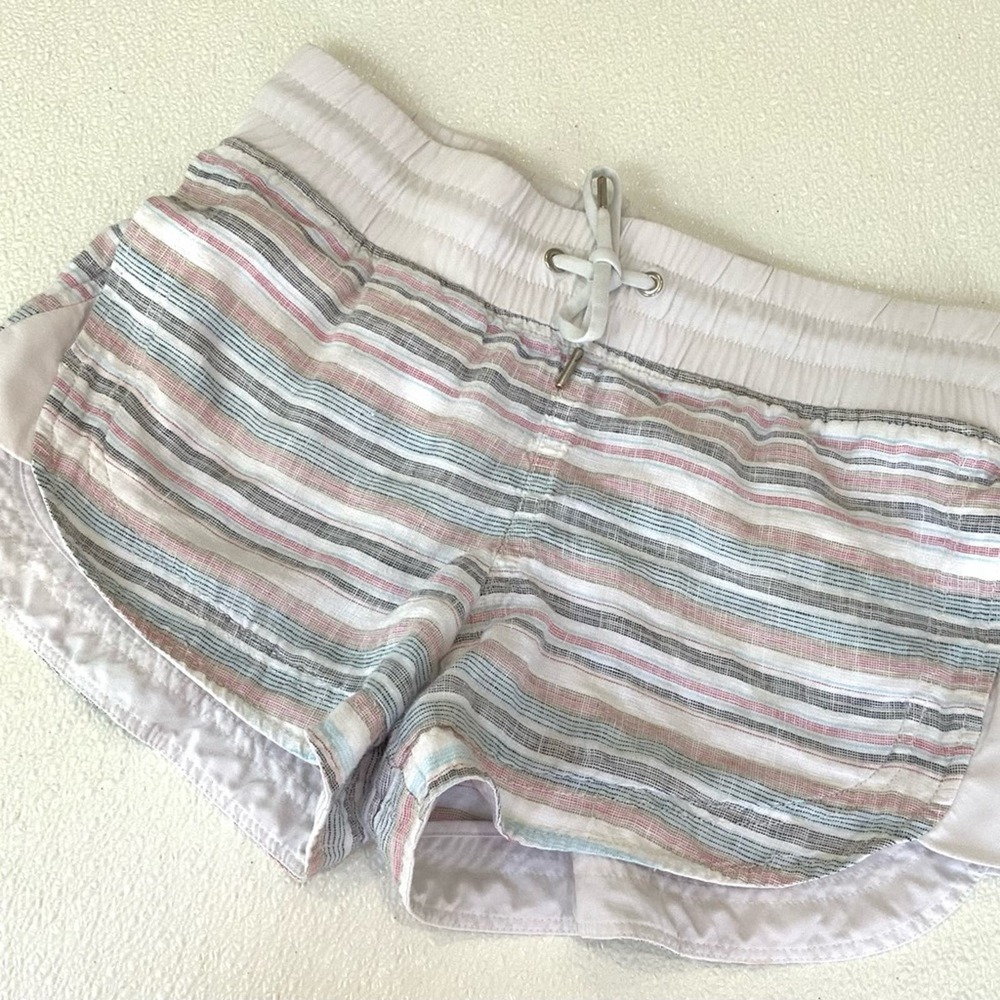 Athleta shorts striped linen stretch waist size 4